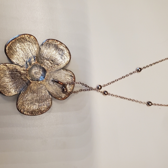 Vintage flower choker - Picture 3 of 7